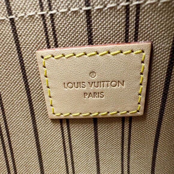 Louis Vuitton Neverfull Monogram Canvas Pochette Wristlet Brown - Picture 13 of 14